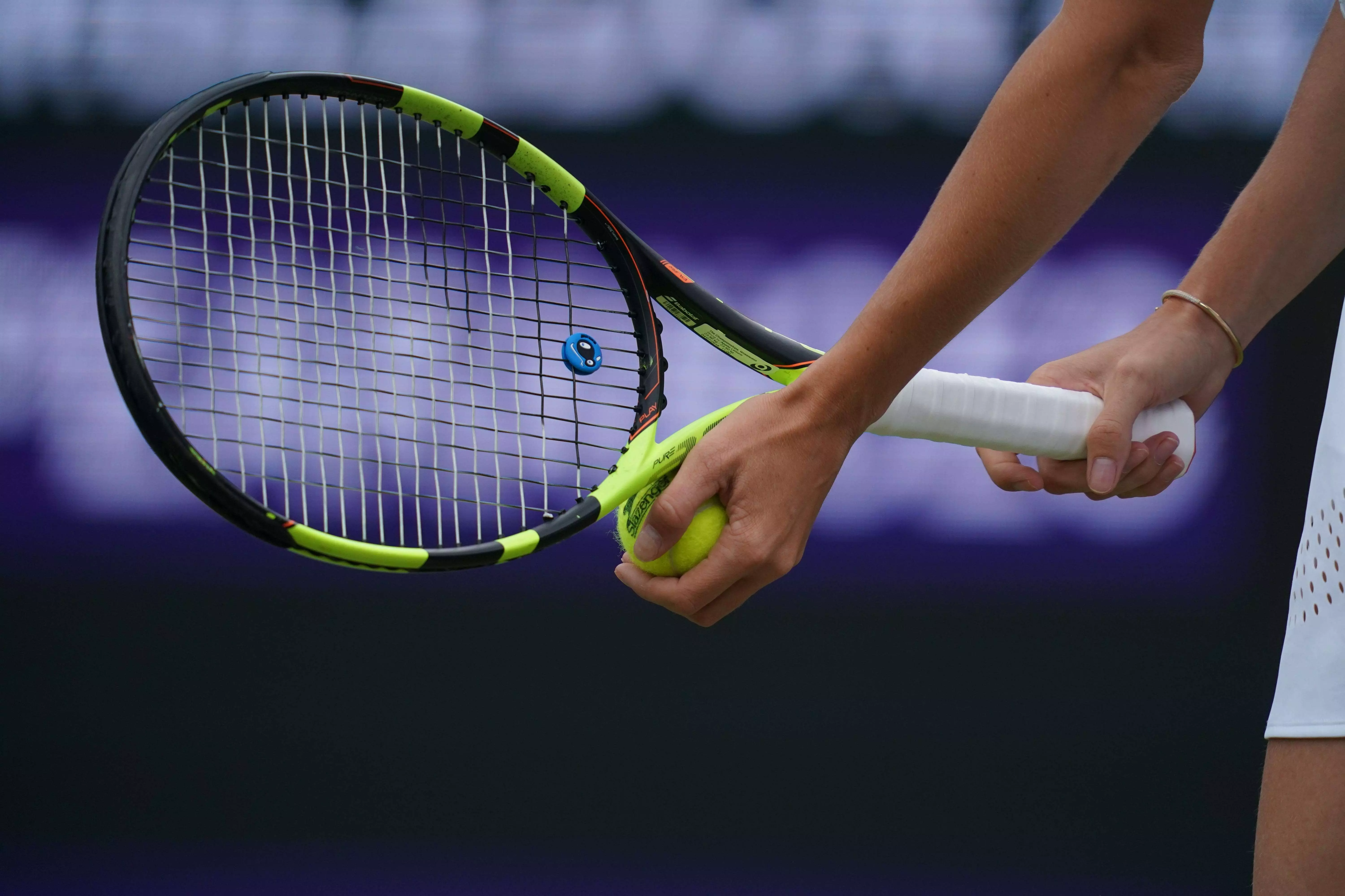 ട്രാന്സ്ജെന്ഡര് വനിതകളെ ആഭ്യന്തര ടെന്നിസ് ടൂര്ണ്ണമെന്റുകളില് നിന്ന് വിലക്കി ബ്രിട്ടന്; സ്വാഗതം ചെയ്ത് ടെന്നിസ് ഇതിഹാസം മാര്ട്ടിനാ നവരത്നലോവ ട്രാന്സ്ജെന്ഡര് വനിതകളെ ആഭ്യന്തര ടെന്നിസ് ടൂര്ണ്ണമെന്റുകളില് നിന്ന് വിലക്കി ബ്രിട്ടന്; സ്വാഗതം ചെയ്ത് ടെന്നിസ് ഇതിഹാസം മാര്ട്ടിനാ നവരത്നലോവ