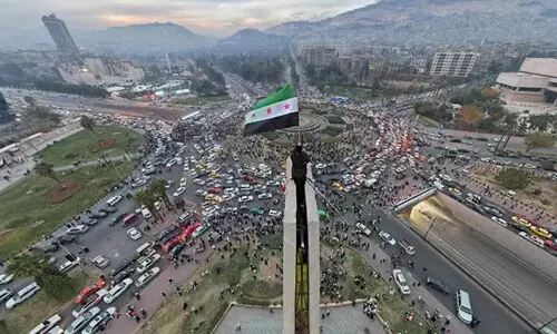 ദമസ്കസിന് പുതിയ ഗവര്ണറായി; പോലിസില് കൂടുതല് പേരെ എടുക്കും ദമസ്കസിന് പുതിയ ഗവര്ണറായി; പോലിസില് കൂടുതല് പേരെ എടുക്കും
