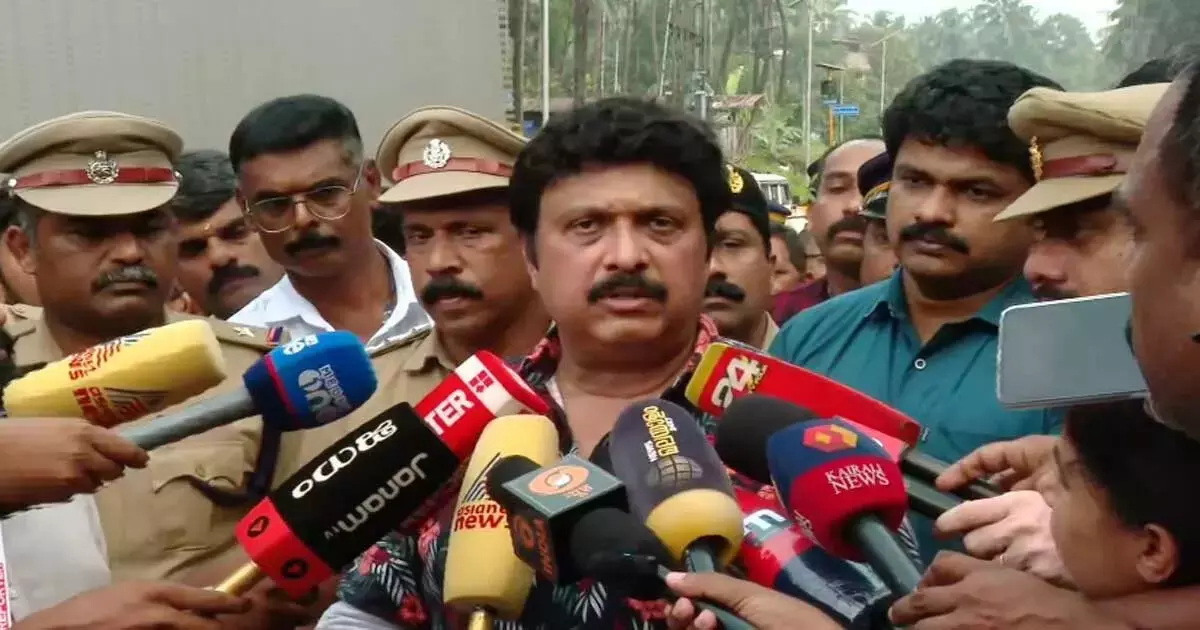 പനയംപാടം അപകടം; ലോറി ഡ്രൈവര്മാരുടെ ലൈസന്സ് റദ്ദാക്കും: മന്ത്രി കെ ബി ഗണേഷ്കുമാര് പനയംപാടം അപകടം; ലോറി ഡ്രൈവര്മാരുടെ ലൈസന്സ് റദ്ദാക്കും: മന്ത്രി കെ ബി ഗണേഷ്കുമാര്