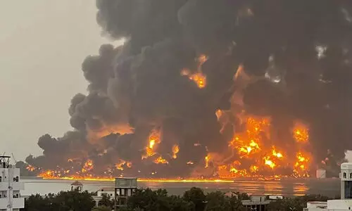 യെമനില് ഇസ്രായേല് വ്യോമാക്രമണം(വീഡിയോ) യെമനില് ഇസ്രായേല് വ്യോമാക്രമണം(വീഡിയോ)