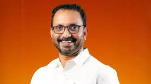 അപകീര്ത്തി കേസില് കെ സുരേന്ദ്രന് ഇളവ് അനുവദിച്ച് ഹൈക്കോടതി; വിചാരണ കോടതിയില് നേരിട്ട് ഹാജരാകേണ്ട അപകീര്ത്തി കേസില് കെ സുരേന്ദ്രന് ഇളവ് അനുവദിച്ച് ഹൈക്കോടതി; വിചാരണ കോടതിയില് നേരിട്ട് ഹാജരാകേണ്ട