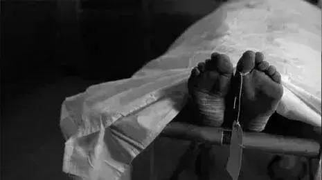 പതിനഞ്ചുകാരി കിടപ്പുമുറിയില് മരിച്ച നിലയില് പതിനഞ്ചുകാരി കിടപ്പുമുറിയില് മരിച്ച നിലയില്