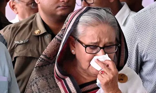 അഴിമതിക്കേസില് ശെയ്ഖ് ഹസീനക്കെതിരെ വീണ്ടും അറസ്റ്റ് വാറന്ഡ് അഴിമതിക്കേസില് ശെയ്ഖ് ഹസീനക്കെതിരെ വീണ്ടും അറസ്റ്റ് വാറന്ഡ്