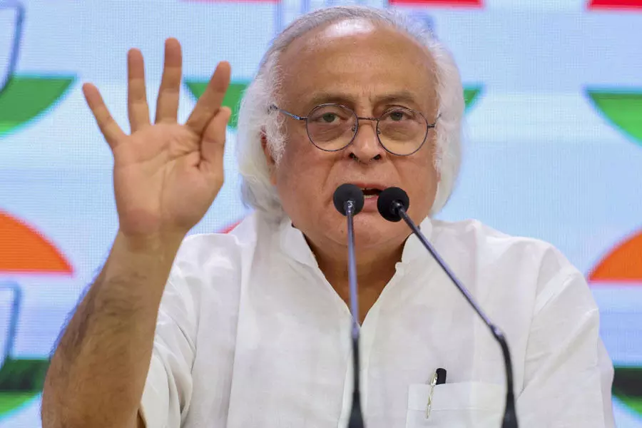 ബിരേന് സിങ് മാപ്പു പറഞ്ഞു; എന്തുകൊണ്ട് പ്രധാനമന്ത്രിക്ക് മണിപ്പൂരില് പോകാന് തോന്നുന്നില്ല: ജയറാം രമേഷ് ബിരേന് സിങ് മാപ്പു പറഞ്ഞു; എന്തുകൊണ്ട് പ്രധാനമന്ത്രിക്ക് മണിപ്പൂരില് പോകാന് തോന്നുന്നില്ല: ജയറാം രമേഷ്