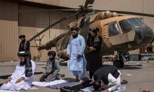 അഫ്ഗാനിസ്താന്, സിറിയ: ആര്ക്കാണ് കൂടുതല് ആയുധം നഷ്ടപ്പെട്ടത്? യുഎസ്സിനോ റഷ്യക്കോ ? അഫ്ഗാനിസ്താന്, സിറിയ: ആര്ക്കാണ് കൂടുതല് ആയുധം നഷ്ടപ്പെട്ടത്? യുഎസ്സിനോ റഷ്യക്കോ ?