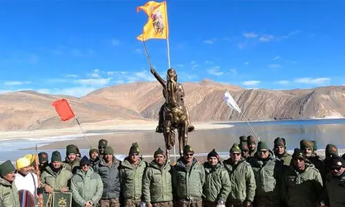 ലഡാക്കില്‍ ശിവജിയുടെ പ്രതിമ അനാഛാദനം ചെയ്തു; പ്രതിഷേധവുമായി നാട്ടുകാര്‍