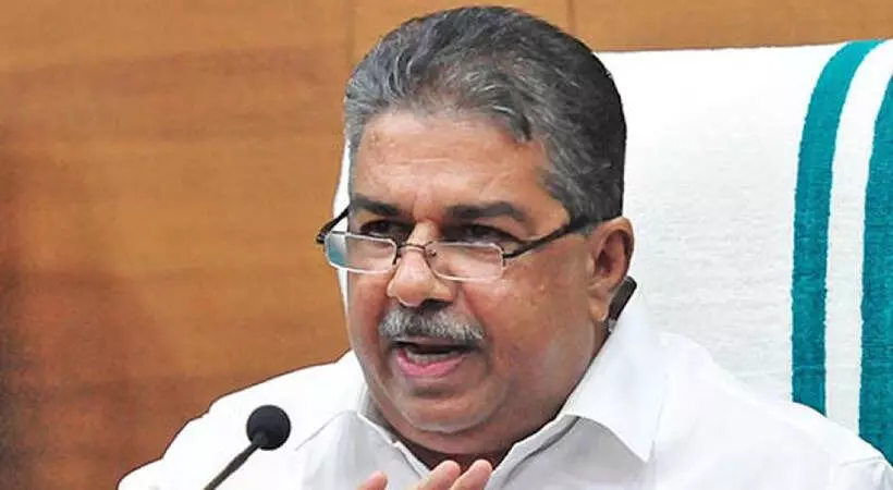 കനിവ് കഞ്ചാവ് വലിച്ചെന്ന കേസില് ജാമ്യമില്ലാ വകുപ്പ് ചുമത്തിയതിനെതിരേ മന്ത്രി സജി ചെറിയാന് കനിവ് കഞ്ചാവ് വലിച്ചെന്ന കേസില് ജാമ്യമില്ലാ വകുപ്പ് ചുമത്തിയതിനെതിരേ മന്ത്രി സജി ചെറിയാന്