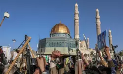 ഗസയ്ക്ക് പിന്തുണയുമായി പത്തുലക്ഷം പേരുടെ പ്രകടനവുമായി ഹൂത്തികള്‍ (വീഡിയോ)