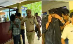 പത്തനംതിട്ട പീഡനം: ഇതുവരെ അറസ്റ്റിലായത് 20 പേര്; മൂന്നു പേര് കൂടി കസ്റ്റഡിയില്, രണ്ടു കാറുകള് പിടിച്ചെടുത്തു പത്തനംതിട്ട പീഡനം: ഇതുവരെ അറസ്റ്റിലായത് 20 പേര്; മൂന്നു പേര് കൂടി കസ്റ്റഡിയില്, രണ്ടു കാറുകള് പിടിച്ചെടുത്തു