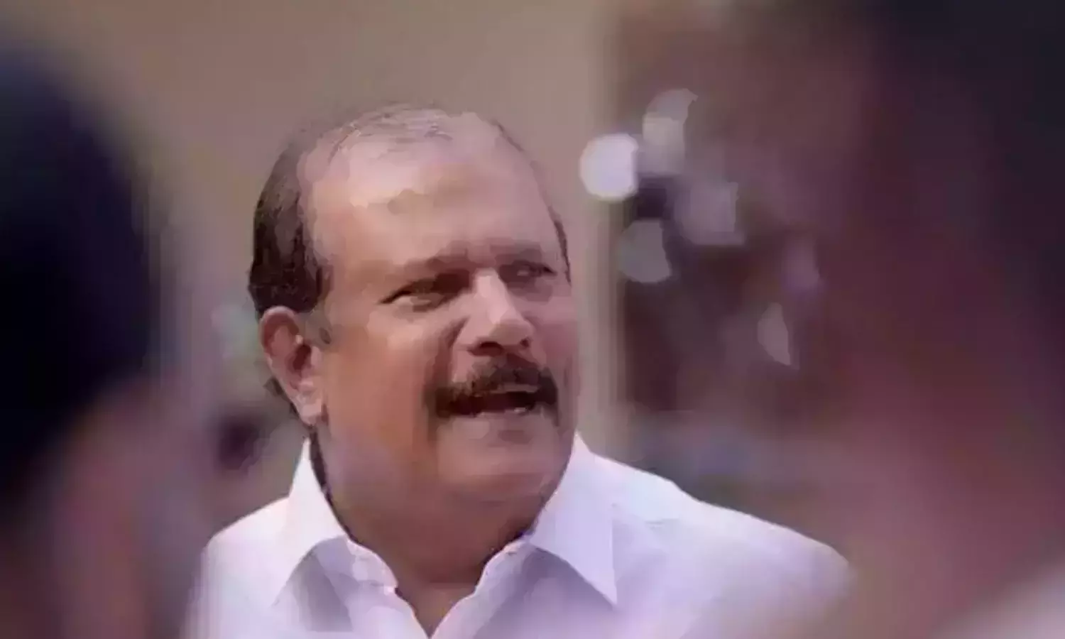 ദൈവവിശ്വാസമില്ലെന്ന് പറഞ്ഞ് നടന്ന നെഹ്‌റു അഞ്ച് നേരം നമസ്‌കരിക്കുമായിരുന്നു; രാജ്യത്തെ നശിപ്പിച്ചതില്‍ ഒന്നാം പ്രതി- പി സി ജോര്‍ജ്