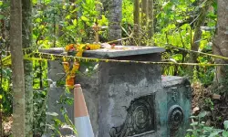 കല്ലറ അനുയോജ്യമായ സമയത്ത് പൊളിക്കും: ജില്ലാ കലക്ടര്‍
