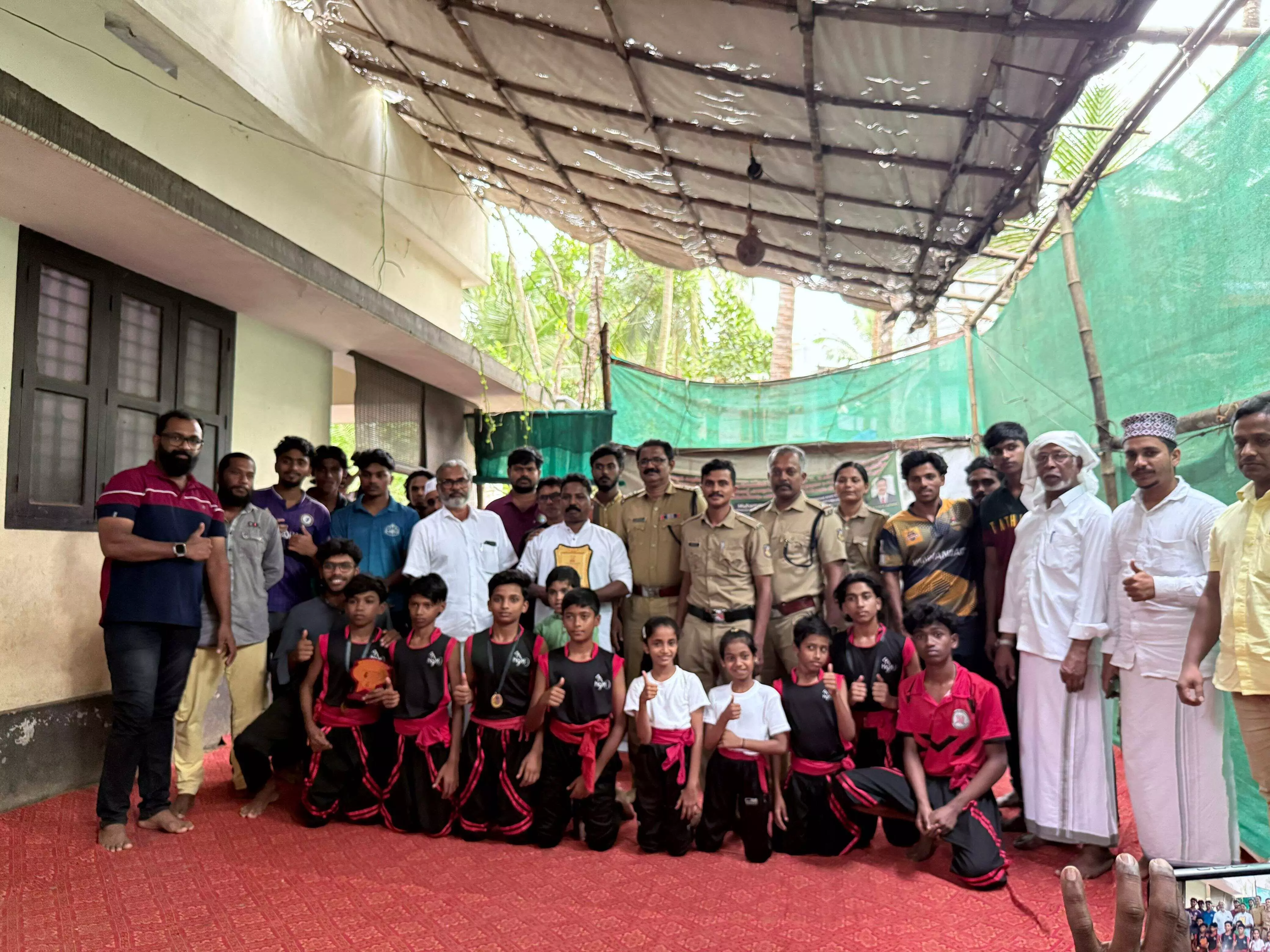 സംസ്ഥാന കളരിപ്പയറ്റ് മത്സരം; താനൂര് എച്ച്ജിഎസ് കളരി വിദ്യാര്ഥിക്കളെ പൊന്നാന്നി കോസ്റ്റല് പോലിസ് ആദരിച്ചു സംസ്ഥാന കളരിപ്പയറ്റ് മത്സരം; താനൂര് എച്ച്ജിഎസ് കളരി വിദ്യാര്ഥിക്കളെ പൊന്നാന്നി കോസ്റ്റല് പോലിസ് ആദരിച്ചു