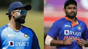 ചാംപ്യന്സ് ട്രോഫി; സഞ്ജു ഇല്ലാതെ ടീം ഇന്ത്യ; ഋഷഭ് പന്ത് വിക്കറ്റ് കീപ്പര്; മുഹമ്മദ് ഷമിയും ടീമില് ചാംപ്യന്സ് ട്രോഫി; സഞ്ജു ഇല്ലാതെ ടീം ഇന്ത്യ; ഋഷഭ് പന്ത് വിക്കറ്റ് കീപ്പര്; മുഹമ്മദ് ഷമിയും ടീമില്