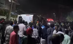 เดจเตเดเตเดฎเดเตเดเดพเดเต เดเตเดฑเดฟเดธเตเดฑเตเดฑเต เดฌเดธเต เดฎเดฑเดฟเดเตเดเต เดเดฐเต เดฎเดฐเดฃเด; เดจเดฟเดฐเดตเดงเดฟ เดชเตเดฐเตโเดเตเดเต เดชเดฐเดฟเดเตเดเต,เดกเตเดฐเตเดตเดฐเตโ เดชเตเดฒเดฟเดธเต เดเดธเตเดฑเตเดฑเดกเดฟเดฏเดฟเดฒเตโ เดจเตเดเตเดฎเดเตเดเดพเดเต เดเตเดฑเดฟเดธเตเดฑเตเดฑเต เดฌเดธเต เดฎเดฑเดฟเดเตเดเต เดเดฐเต เดฎเดฐเดฃเด; เดจเดฟเดฐเดตเดงเดฟ เดชเตเดฐเตโเดเตเดเต เดชเดฐเดฟเดเตเดเต,เดกเตเดฐเตเดตเดฐเตโ เดชเตเดฒเดฟเดธเต เดเดธเตเดฑเตเดฑเดกเดฟเดฏเดฟเดฒเตโ