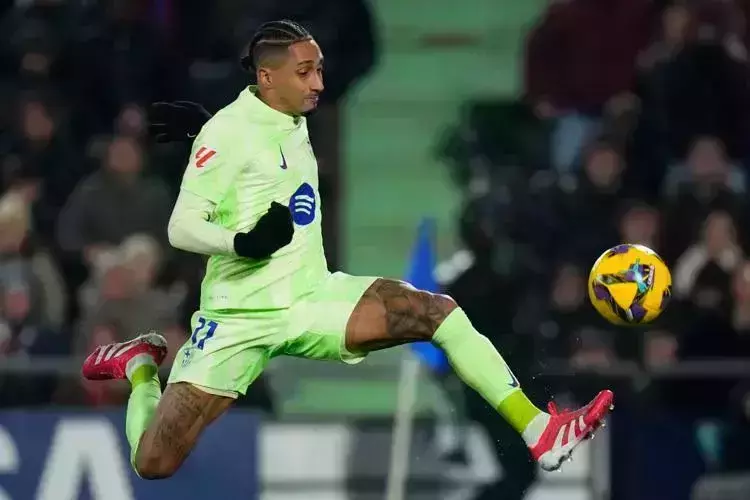 സ്പാനിഷ് ലീഗില് ജയം കൈവിട്ട് ബാഴ്സലോണ; ഗെറ്റാഫെയ്ക്കെതിരേ സമനില(വീഡിയോ) സ്പാനിഷ് ലീഗില് ജയം കൈവിട്ട് ബാഴ്സലോണ; ഗെറ്റാഫെയ്ക്കെതിരേ സമനില(വീഡിയോ)