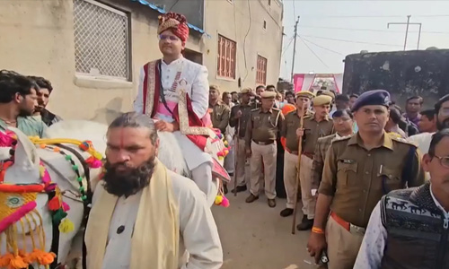 200 പോലിസുകാരുടെ സംരക്ഷണയില്‍ വധുവിന്റെ വീട്ടിലേക്ക് കുതിരപ്പുറത്ത് പോയി ദലിത് യുവാവ്