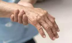 പൂനെയിലെ ഗില്ലന്‍ ബാരി രോഗികളുടെ എണ്ണം 73 ആയി; 14 പേര്‍ വെന്റിലേറ്ററില്‍