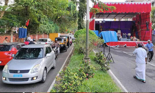 പൊതുവഴി തടസ്സപ്പെടുത്തി ഘോഷയാത്രകളും ഉല്‍സവച്ചടങ്ങുകളും അനുവദിക്കരുത്: ഡിജിപി