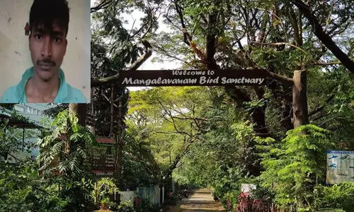 ജയില് ചാടിയ പ്രതിയെ മംഗളവനത്തില് നിന്നും പിടികൂടി ജയില് ചാടിയ പ്രതിയെ മംഗളവനത്തില് നിന്നും പിടികൂടി