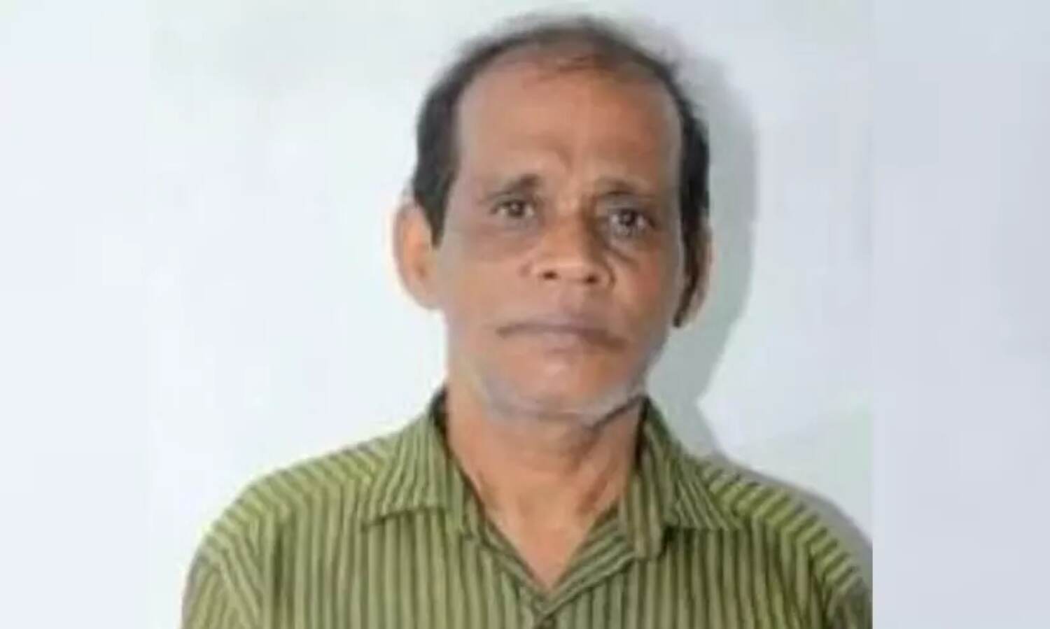 നടക്കുന്നത് കത്തിയുമായി; പരാതി ഉണ്ടായിട്ടും നടപടി സ്വീകരിച്ചില്ല; നെന്മാറ ഇരട്ടക്കൊലക്കേസില് പോലിസിനെതിരേ പ്രതിഷേധം നടക്കുന്നത് കത്തിയുമായി; പരാതി ഉണ്ടായിട്ടും നടപടി സ്വീകരിച്ചില്ല; നെന്മാറ ഇരട്ടക്കൊലക്കേസില് പോലിസിനെതിരേ പ്രതിഷേധം