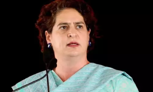 കോഴിക്കോട് മെഡിക്കല്‍ കോളജ് അപകടം; ആളുകളുടെ ചികില്‍സാ ചെലവുകള്‍ സര്‍ക്കാര്‍ ഏറ്റെടുക്കണം: പ്രിയങ്കാ ഗാന്ധി