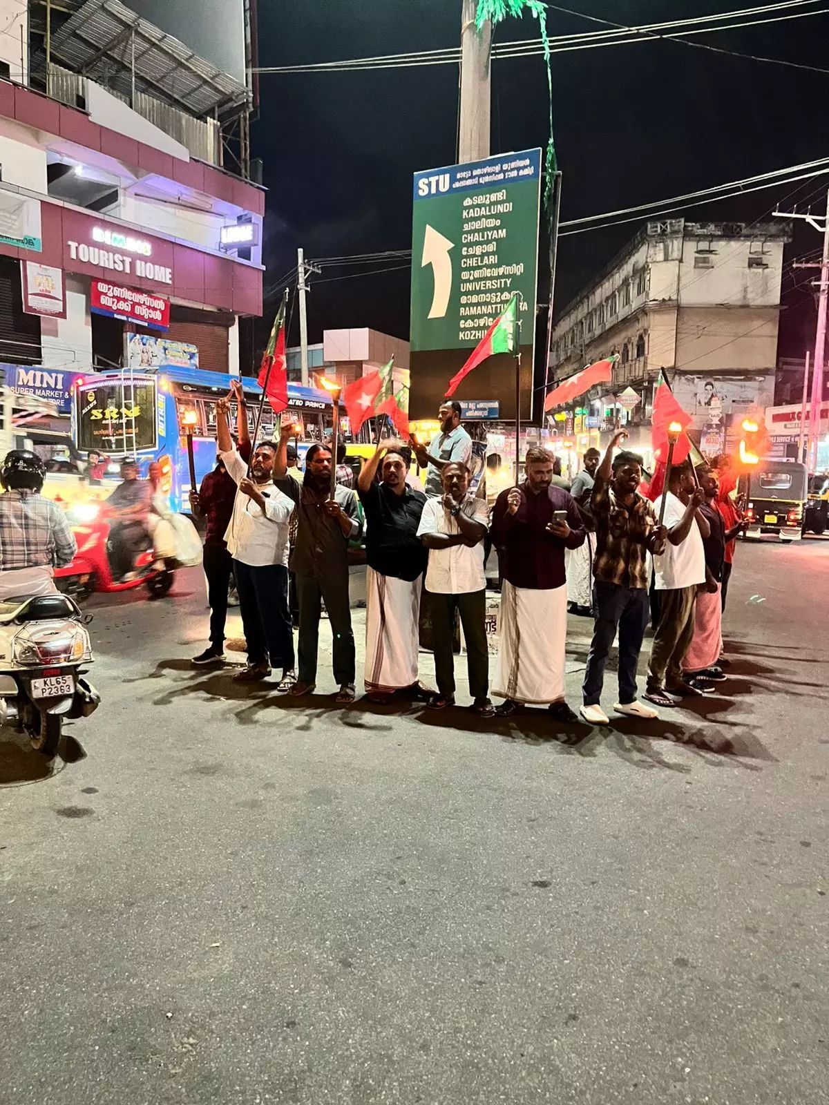 ഗാന്ധി രക്തസാക്ഷി ദിനത്തില് എസ് ഡി പി ഐ ഭീകരവിരുദ്ധ സംഗമം നടത്തി ഗാന്ധി രക്തസാക്ഷി ദിനത്തില് എസ് ഡി പി ഐ ഭീകരവിരുദ്ധ സംഗമം നടത്തി