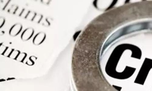 പെൺവാണിഭ സംഘത്തിൽ നിന്ന് രക്ഷപ്പെട്ടോടി പോലിസ് സ്റ്റേഷനിലെത്തി 17കാരി പെൺവാണിഭ സംഘത്തിൽ നിന്ന് രക്ഷപ്പെട്ടോടി പോലിസ് സ്റ്റേഷനിലെത്തി 17കാരി