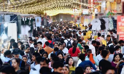 24 ശതമാനം ഇന്ത്യക്കാരും മതദേശീയവാദികള്; ഹിന്ദുവാവുന്നതിന് ഇന്ത്യക്കാരാവുന്നതില് പ്രാധാന്യമുണ്ടെന്ന് 73 ശതമാനം ഹിന്ദുക്കള്: പ്യു സര്വേ റിപോര്ട്ട് 24 ശതമാനം ഇന്ത്യക്കാരും മതദേശീയവാദികള്; ഹിന്ദുവാവുന്നതിന് ഇന്ത്യക്കാരാവുന്നതില് പ്രാധാന്യമുണ്ടെന്ന് 73 ശതമാനം ഹിന്ദുക്കള്: പ്യു സര്വേ റിപോര്ട്ട്