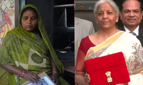 ബജറ്റ് ദിനത്തില്‍ ധനമന്ത്രി പാര്‍ലമെന്റിലെത്തിയത് ദുലാരി ദേവി സമ്മാനിച്ച സാരിയില്‍