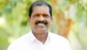 രാഷ്ട്രപതി ദ്രൗപദി മുര്മുവിനെ കുറിച്ചും ഇതേ അഭിപ്രായമാണോ? ; സുരേഷ് ഗോപിക്കെതിരേ ഒ ആര് കേളു രാഷ്ട്രപതി ദ്രൗപദി മുര്മുവിനെ കുറിച്ചും ഇതേ അഭിപ്രായമാണോ? ; സുരേഷ് ഗോപിക്കെതിരേ ഒ ആര് കേളു