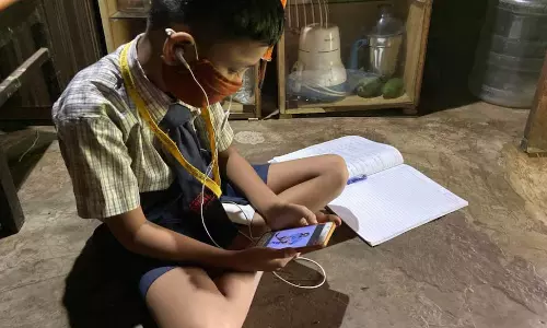 ഗ്രാമീണ ഇന്ത്യയില്‍ 57% കുട്ടികള്‍ മാത്രമേ പഠനാവശ്യത്തിനു ഫോണ്‍ ഉപയോഗിക്കുന്നുള്ളൂ, റിപോര്‍ട്ട്