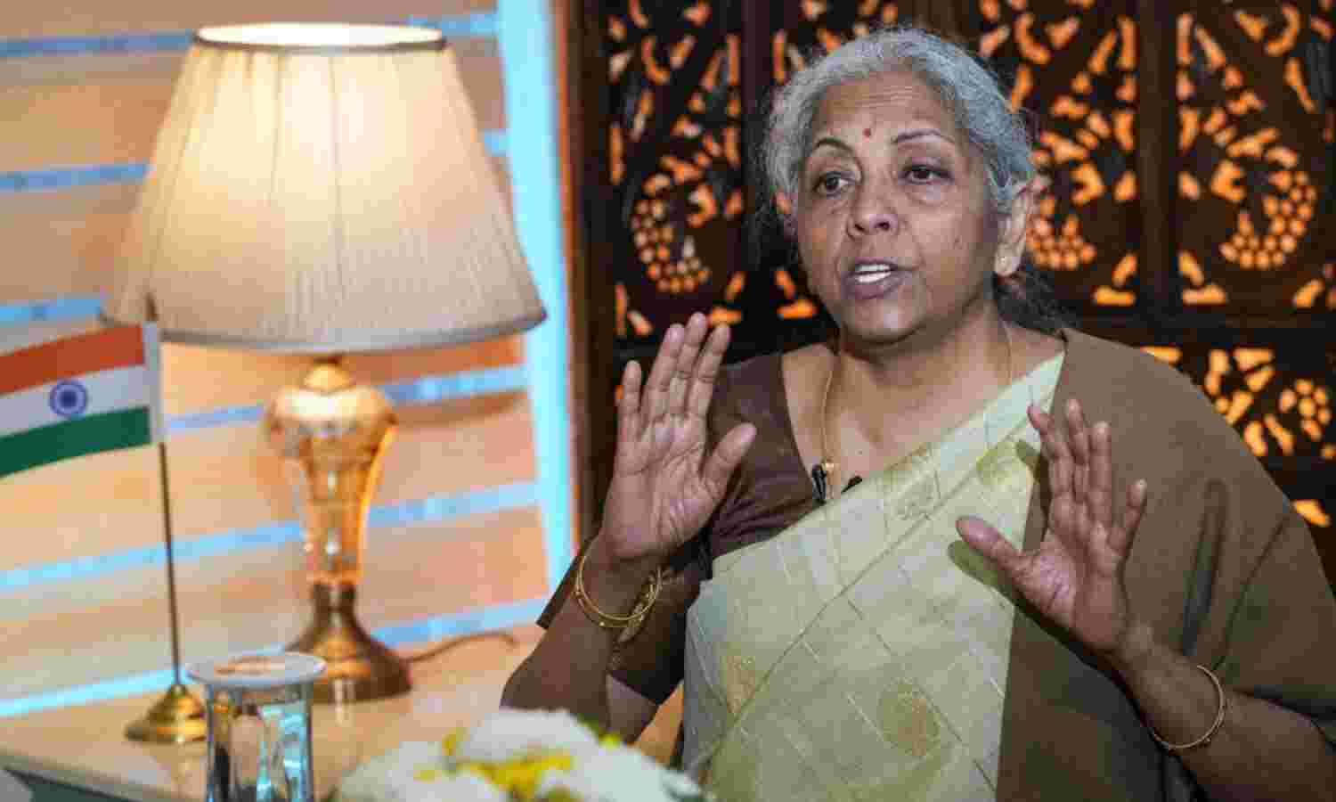 ബിഹാറിന്റെ വികസനത്തിന് പ്രതിപക്ഷം എതിരാണോ?: നിര്മ്മല സീതാരാമന് ബിഹാറിന്റെ വികസനത്തിന് പ്രതിപക്ഷം എതിരാണോ?: നിര്മ്മല സീതാരാമന്