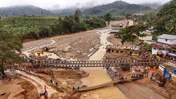 ബജറ്റ് 2025; വയനാട് മുണ്ടക്കൈ പുനരധിവാസത്തിന് 750 കോടി; തുരങ്കപാതക്ക് 2,134 കോടി ബജറ്റ് 2025; വയനാട് മുണ്ടക്കൈ പുനരധിവാസത്തിന് 750 കോടി; തുരങ്കപാതക്ക് 2,134 കോടി