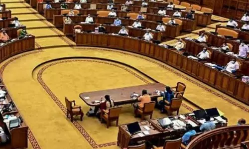 കിഫ്ബിയിലെ പണം ആരുടേയും തറവാട്ട് സ്വത്തല്ലെന്ന് വി ഡി സതീശന്; സഭയില് ഭരണ-പ്രതിപക്ഷ പോര് കിഫ്ബിയിലെ പണം ആരുടേയും തറവാട്ട് സ്വത്തല്ലെന്ന് വി ഡി സതീശന്; സഭയില് ഭരണ-പ്രതിപക്ഷ പോര്