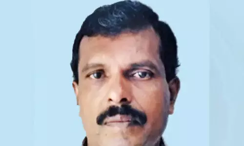 മോര്ച്ചറിയിലേക്ക് മാറ്റുന്നതിനിടെ ജീവനുണ്ടെന്ന് കണ്ടെത്തിയ വയോധികന് ദിവസങ്ങള്ക്ക് ശേഷം മരിച്ചു മോര്ച്ചറിയിലേക്ക് മാറ്റുന്നതിനിടെ ജീവനുണ്ടെന്ന് കണ്ടെത്തിയ വയോധികന് ദിവസങ്ങള്ക്ക് ശേഷം മരിച്ചു