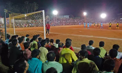 ജില്ലാ ഫുട്ബോള് റഫറീസ് അസോസിയേഷനെ പിരിച്ചുവിട്ടു ജില്ലാ ഫുട്ബോള് റഫറീസ് അസോസിയേഷനെ പിരിച്ചുവിട്ടു