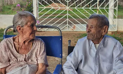 ബ്രസീലിയന് ദമ്പതികള്ക്ക് ഏറ്റവും ദൈര്ഘ്യമേറിയ വിവാഹബന്ധത്തിനുള്ള ഗിന്നസ് റെക്കോര്ഡ്; ഇരുവരും 84 വര്ഷമായി ഒരുമിച്ച് ജീവിക്കുകയാണ് ബ്രസീലിയന് ദമ്പതികള്ക്ക് ഏറ്റവും ദൈര്ഘ്യമേറിയ വിവാഹബന്ധത്തിനുള്ള ഗിന്നസ് റെക്കോര്ഡ്; ഇരുവരും 84 വര്ഷമായി ഒരുമിച്ച് ജീവിക്കുകയാണ്