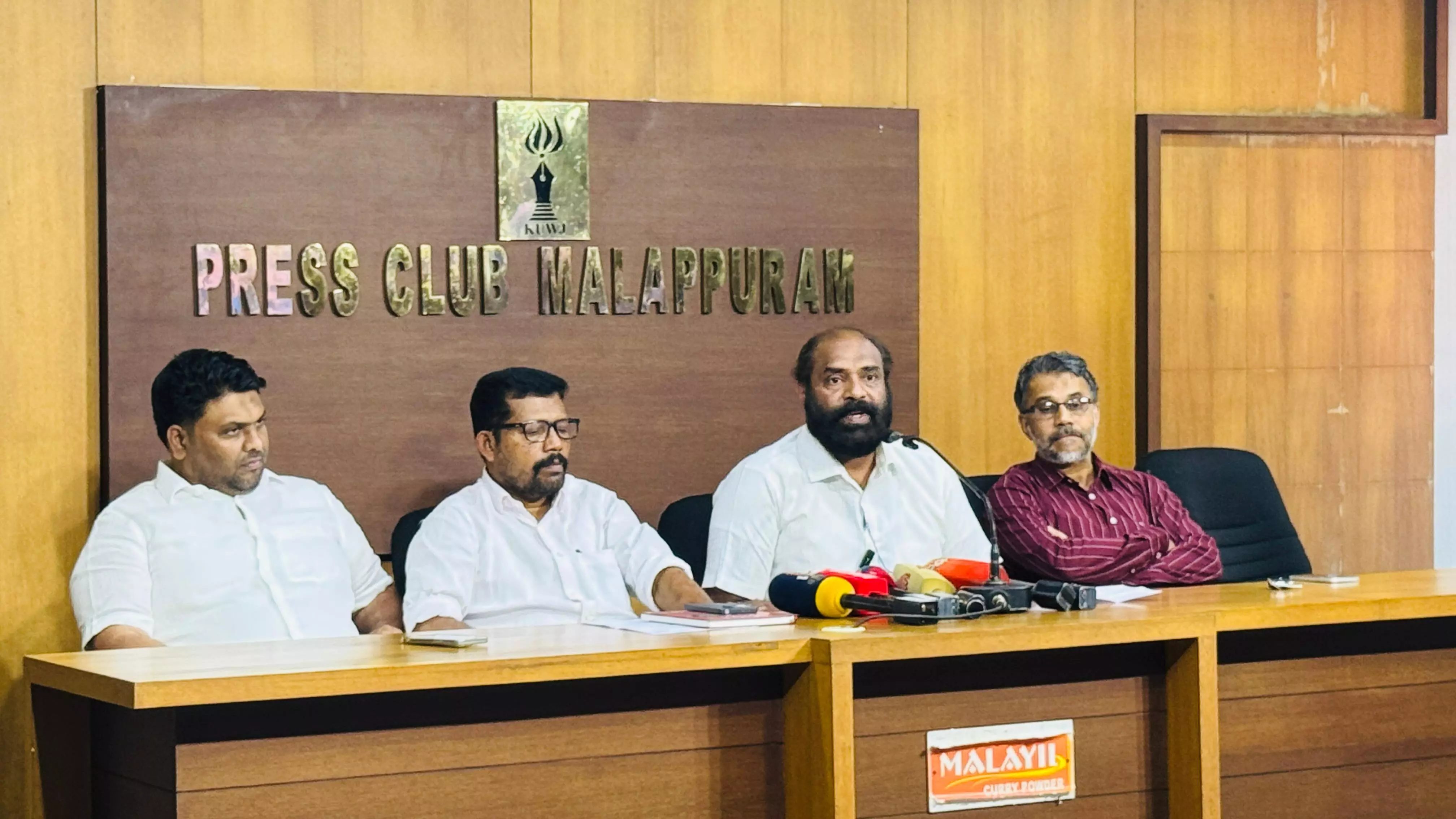 വഖ്ഫ് സംരക്ഷണം സാമൂഹിക സുരക്ഷയ്ക്ക്  ; വഖ്ഫ് സംരക്ഷണ റാലിയും മഹാസമ്മേളനവും ബുധനാഴ്ച മലപ്പുറത്ത്