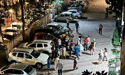 ഡല്‍ഹിയില്‍ ഭൂചലനം; ആളപായമില്ല; റിക്ടര്‍ സ്‌കെയിലില്‍ 4.0 തീവ്രത രേഖപ്പെടുത്തി (വീഡിയോ)