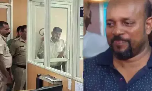കത്തി കാട്ടിയപ്പോൾ തന്നെ മാനേജർ മാറിത്തന്നു; ബാങ്ക് കൊള്ളയടിച്ച കേസിലെ പ്രതിയുടെ മൊഴി പുറത്ത് കത്തി കാട്ടിയപ്പോൾ തന്നെ മാനേജർ മാറിത്തന്നു; ബാങ്ക് കൊള്ളയടിച്ച കേസിലെ പ്രതിയുടെ മൊഴി പുറത്ത്