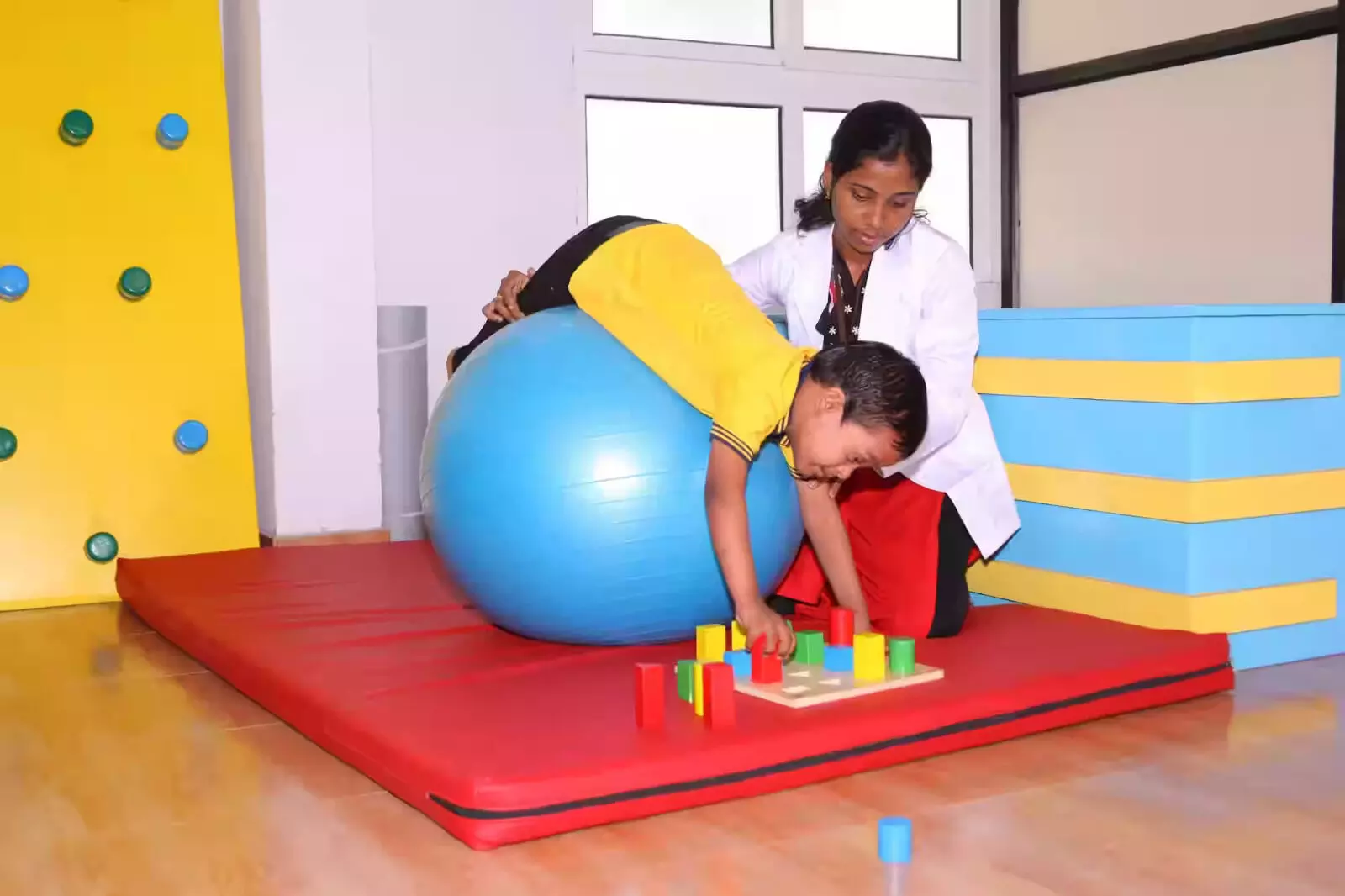 സ്പെഷ്യല് സ്കൂളുകള് അടച്ചുപൂട്ടല് ഭീഷണിയില്, പ്രതിഷേധ ധര്ണ സ്പെഷ്യല് സ്കൂളുകള് അടച്ചുപൂട്ടല് ഭീഷണിയില്, പ്രതിഷേധ ധര്ണ