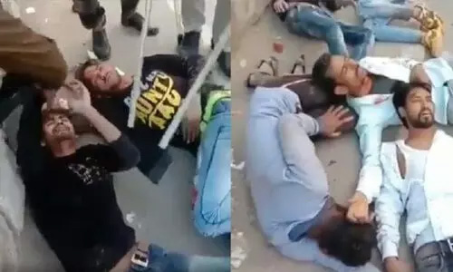 മുസ്‌ലിം യുവാക്കളെ നിര്‍ബന്ധിച്ച് ദേശീയഗാനം പാടിപ്പിച്ച കേസിലെ തുടര്‍നടപടികള്‍ക്ക് സ്റ്റേ