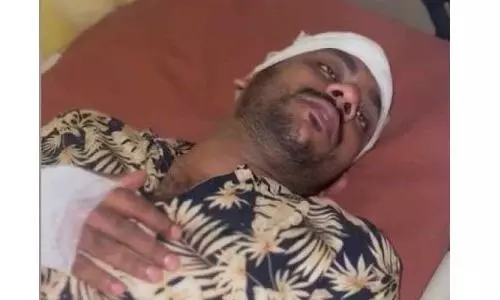 യുവാവിനെ തട്ടിക്കൊണ്ടുപോയി മര്ദ്ദിച്ചതായി പരാതി; ക്ഷതമേറ്റ ഭാഗങ്ങളില് മുളകുപൊടി തേച്ചെന്നും ആരോപണം യുവാവിനെ തട്ടിക്കൊണ്ടുപോയി മര്ദ്ദിച്ചതായി പരാതി; ക്ഷതമേറ്റ ഭാഗങ്ങളില് മുളകുപൊടി തേച്ചെന്നും ആരോപണം