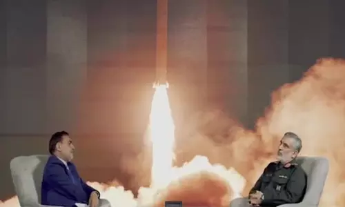 ഇസ്രായേലിനെതിരായ മൂന്നാം ആക്രമണം ഉടന് ഉണ്ടാവുമെന്ന് ഐആര്ജിസി കമാന്ഡര് ഇസ്രായേലിനെതിരായ മൂന്നാം ആക്രമണം ഉടന് ഉണ്ടാവുമെന്ന് ഐആര്ജിസി കമാന്ഡര്