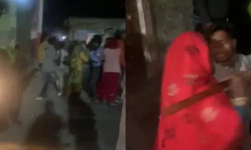 വിവാഹചടങ്ങില് കുതിരപ്പുറത്ത് കയറിയ ദലിത് യുവാവിനെ വലിച്ചിറക്കി മര്ദ്ദിച്ചു (വീഡിയോ) വിവാഹചടങ്ങില് കുതിരപ്പുറത്ത് കയറിയ ദലിത് യുവാവിനെ വലിച്ചിറക്കി മര്ദ്ദിച്ചു (വീഡിയോ)