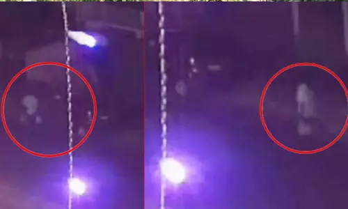 വടക്കഞ്ചേരിയില് യുവാവിനെ തട്ടിക്കൊണ്ടുപോയി; പിന്നീട് തമിഴ്നാട് അതിര്ത്തിയില് ഉപേക്ഷിച്ചു വടക്കഞ്ചേരിയില് യുവാവിനെ തട്ടിക്കൊണ്ടുപോയി; പിന്നീട് തമിഴ്നാട് അതിര്ത്തിയില് ഉപേക്ഷിച്ചു