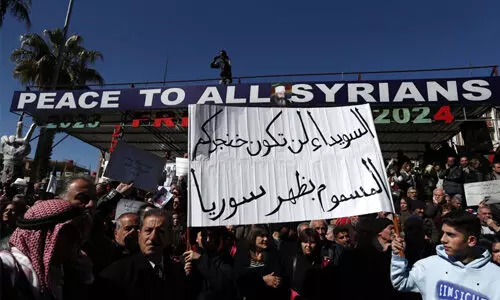 സിറിയയില് ആക്രമണം നടത്താന് തയ്യാറെടുക്കണമെന്ന് നെതന്യാഹു സിറിയയില് ആക്രമണം നടത്താന് തയ്യാറെടുക്കണമെന്ന് നെതന്യാഹു