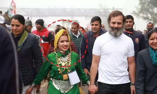 കോണ്‍ഗ്രസ് പ്രവര്‍ത്തകയുടെ മൃതദേഹം സ്യൂട്ട്‌കേസില്‍ കണ്ടെത്തി