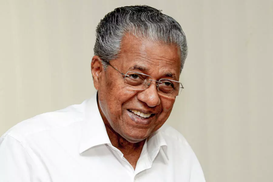 വെള്ളാപ്പള്ളി മതനിരപേക്ഷത ഉയര്‍ത്തിപ്പിടിക്കുന്ന ആള്‍: പിണറായി വിജയന്‍