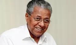 മിസ്റ്റര് ചീഫ് മിനിസ്റ്റര് എന്നാവര്ത്തിച്ചു; ക്ഷുഭിതനായി മുഖ്യമന്ത്രി; അണ്പാര്ലമെന്ററിയല്ലെന്ന് ചെന്നിത്തല മിസ്റ്റര് ചീഫ് മിനിസ്റ്റര് എന്നാവര്ത്തിച്ചു; ക്ഷുഭിതനായി മുഖ്യമന്ത്രി; അണ്പാര്ലമെന്ററിയല്ലെന്ന് ചെന്നിത്തല